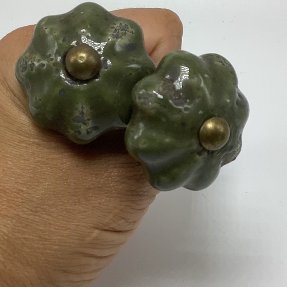 2 Green Ceramic Drawer Pulls Dresser Knobs-Cabinet Knobs-Pumpkin Round - Picture 3 of 5